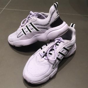 (Never worn) Adidas Haiwee Lilac Sneakers